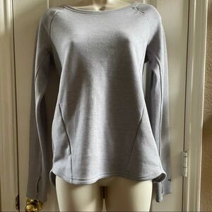 The Northface gray/silver woman’s pullover lightweight sweater Sz small petite